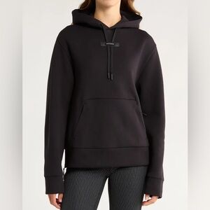 On Running Black Focus Tech Hoodie Pullover